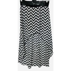 RUE 21 MINI SKIRT WITH MAXI OVERLAY, WOMENS, L, BLACK & WHITE ZIG ZAG PATTERN